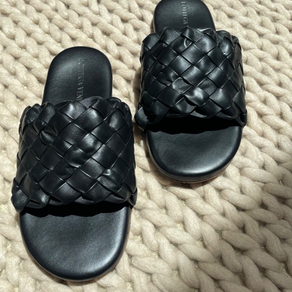 Bottegga Veneta Intrecciato Black Leather \